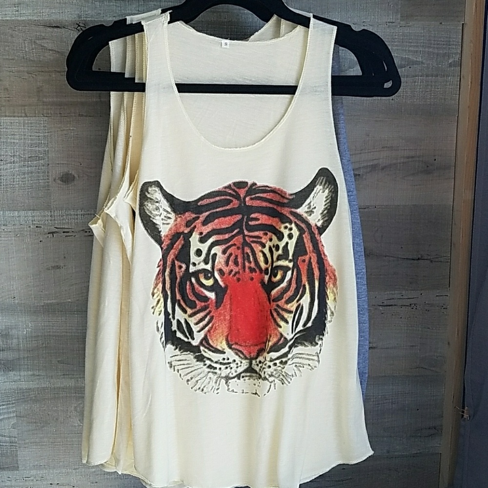 Tiger graphic tank top